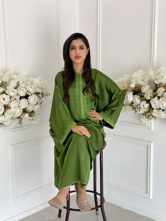 Siham Green Abaya – Elegant Moroccan Robe for Home & Gatherings – product view 2