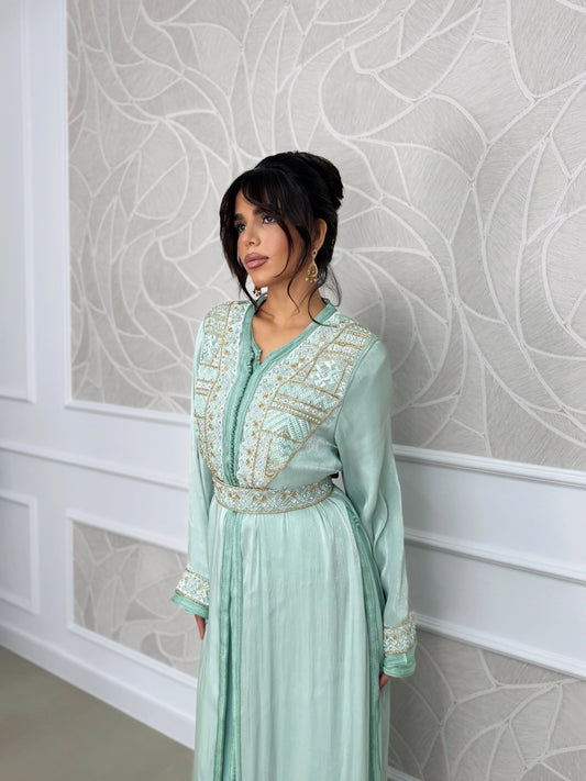 Wissal Green Takchita – Two-Piece Moroccan Ceremonial Dress – product view 2