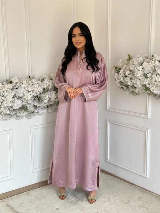Marina Pink Abaya – Elegant Moroccan Robe for Home & Gatherings – product view 2