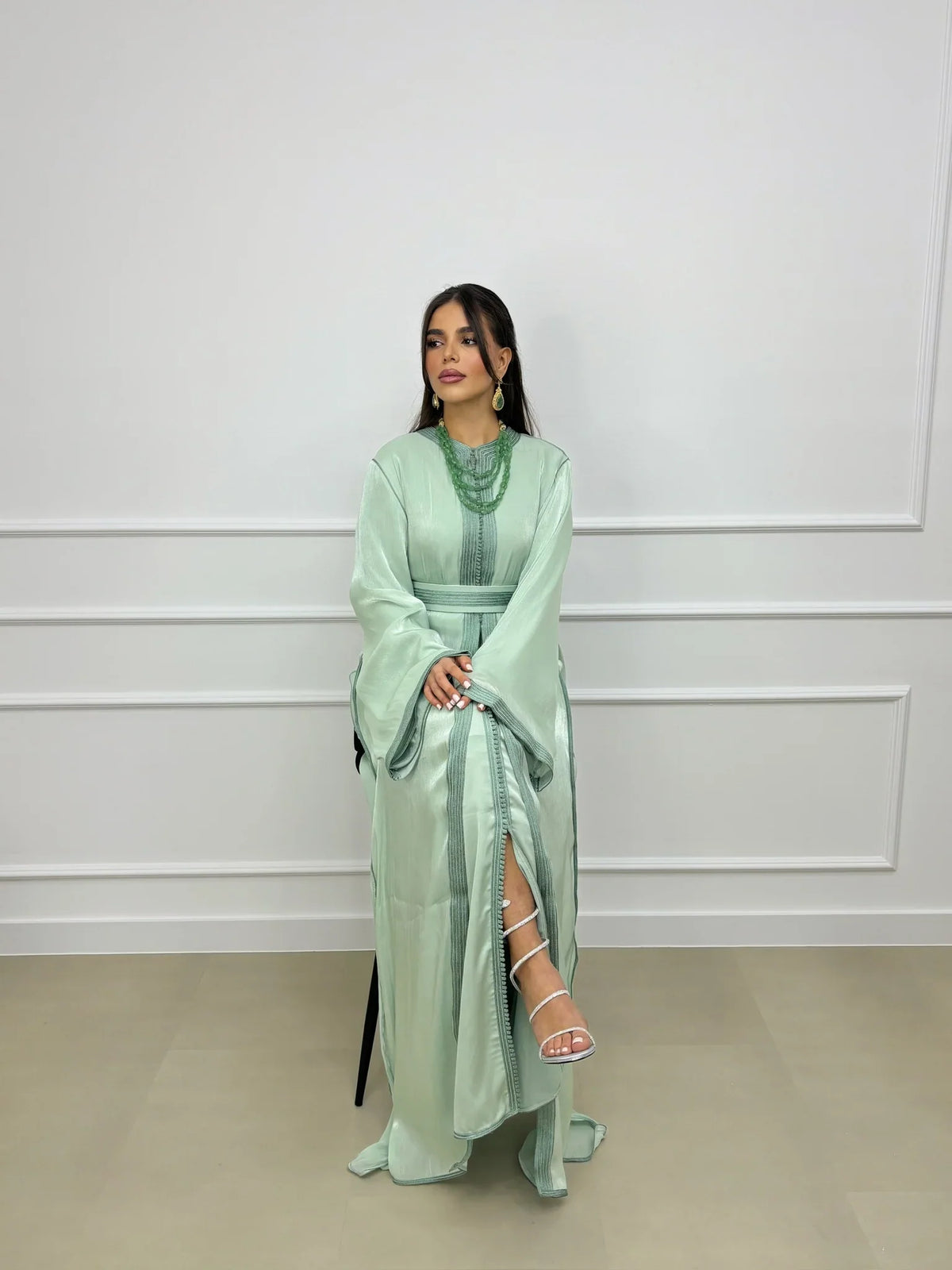 Souad Green Takchita – Two-Piece Moroccan Ceremonial Dress – product view 3