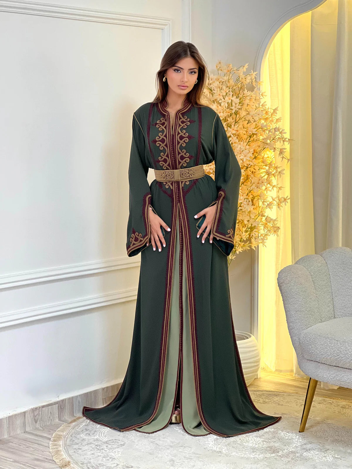 Dounia Green Takchita – Two-Piece Moroccan Ceremonial Dress – product view 3