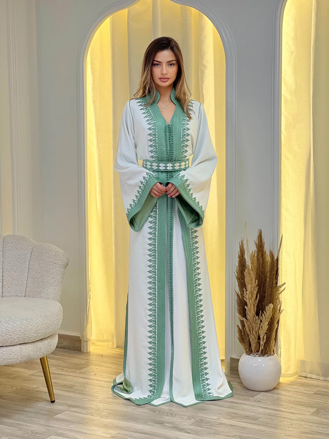 Fatima White Takchita – Two-Piece Moroccan Ceremonial Dress – product view 2