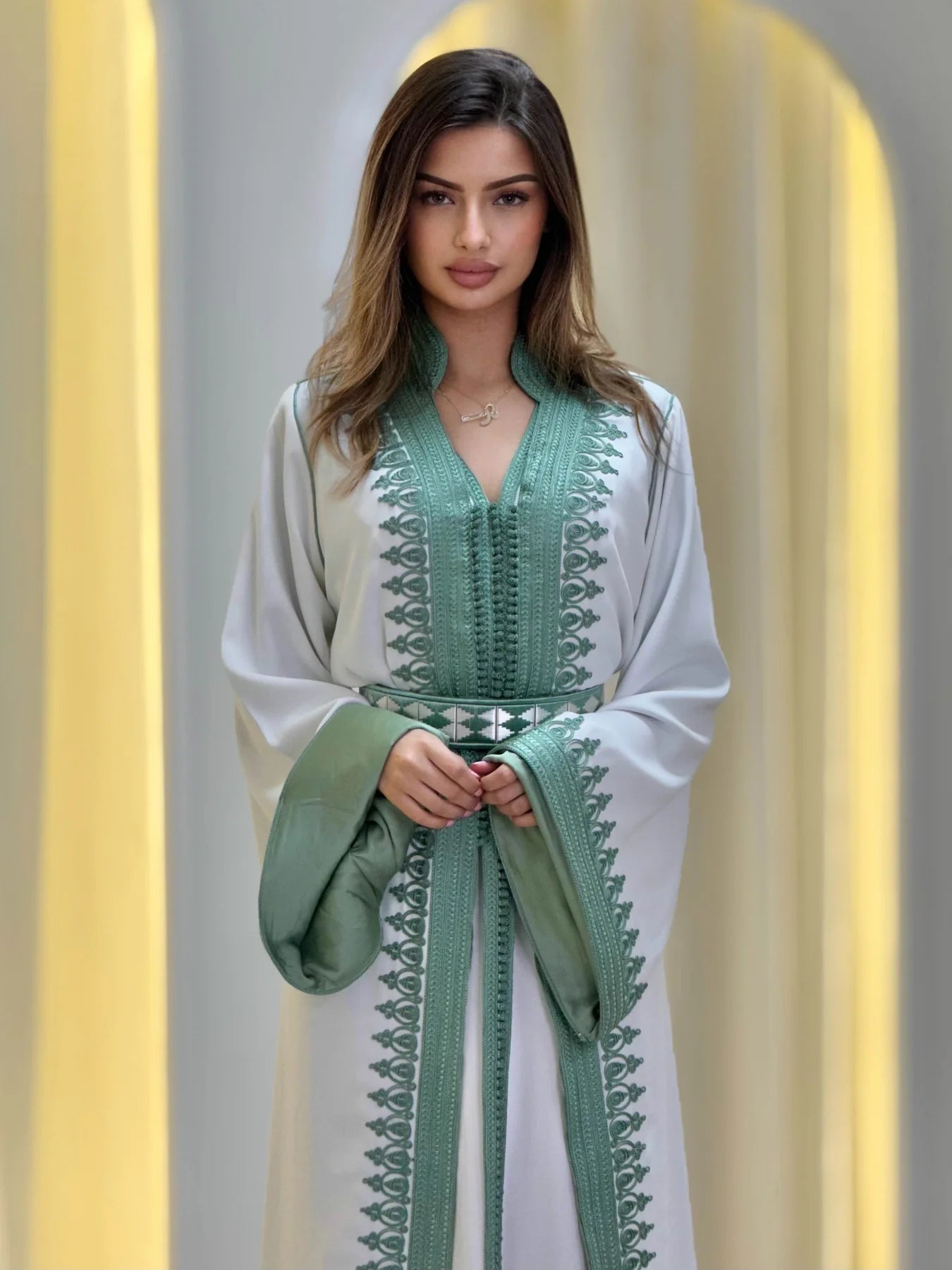 Fatima White Takchita – Two-Piece Moroccan Ceremonial Dress – product view 5